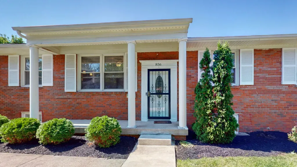 856 Pinkney Drive Lexington KY 40504