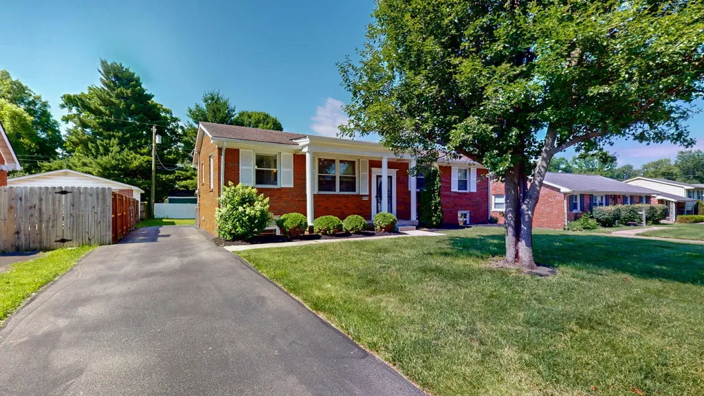 856 Pinkney Drive Lexington KY 40504