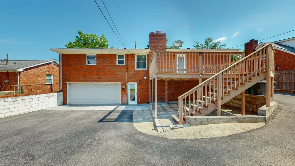 856 Pinkney Drive Lexington KY 40504
