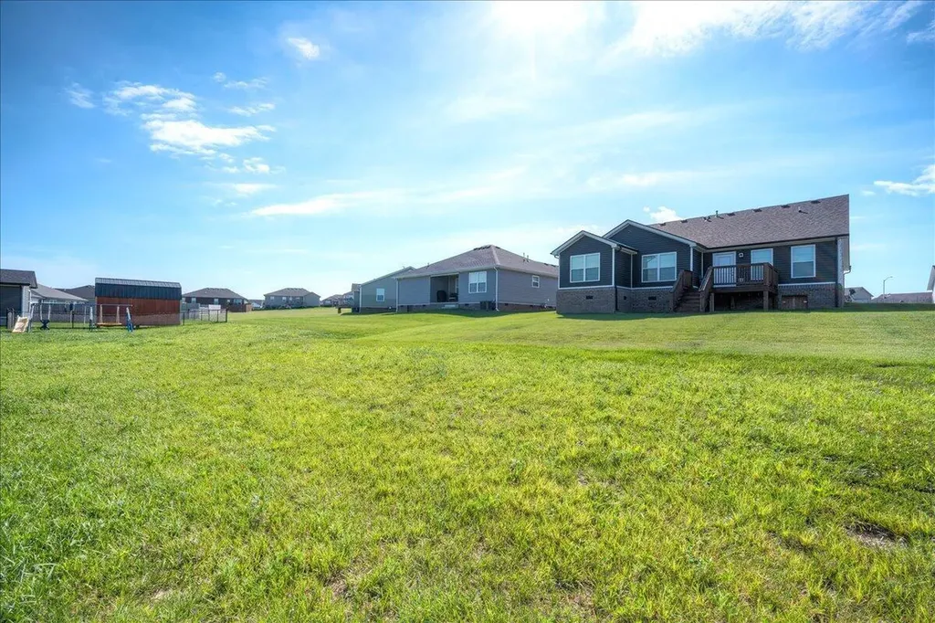 452 Middle Creek Way Berea KY 40403