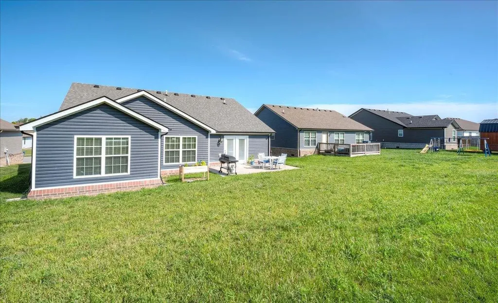 452 Middle Creek Way Berea KY 40403