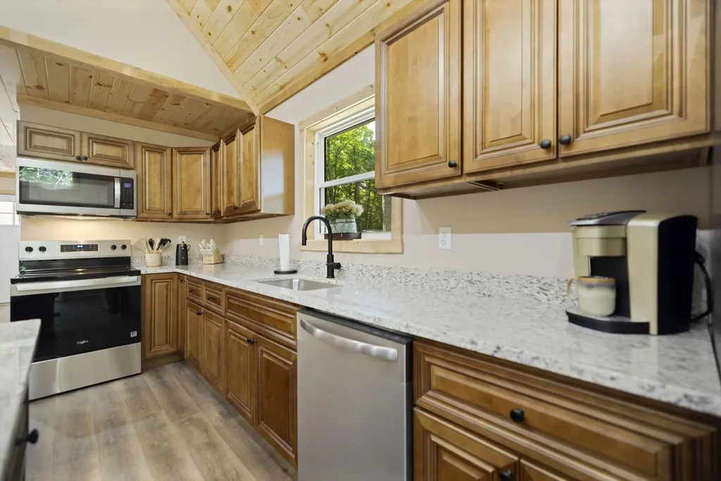 23 Joyful Springs Zoe KY 41397
