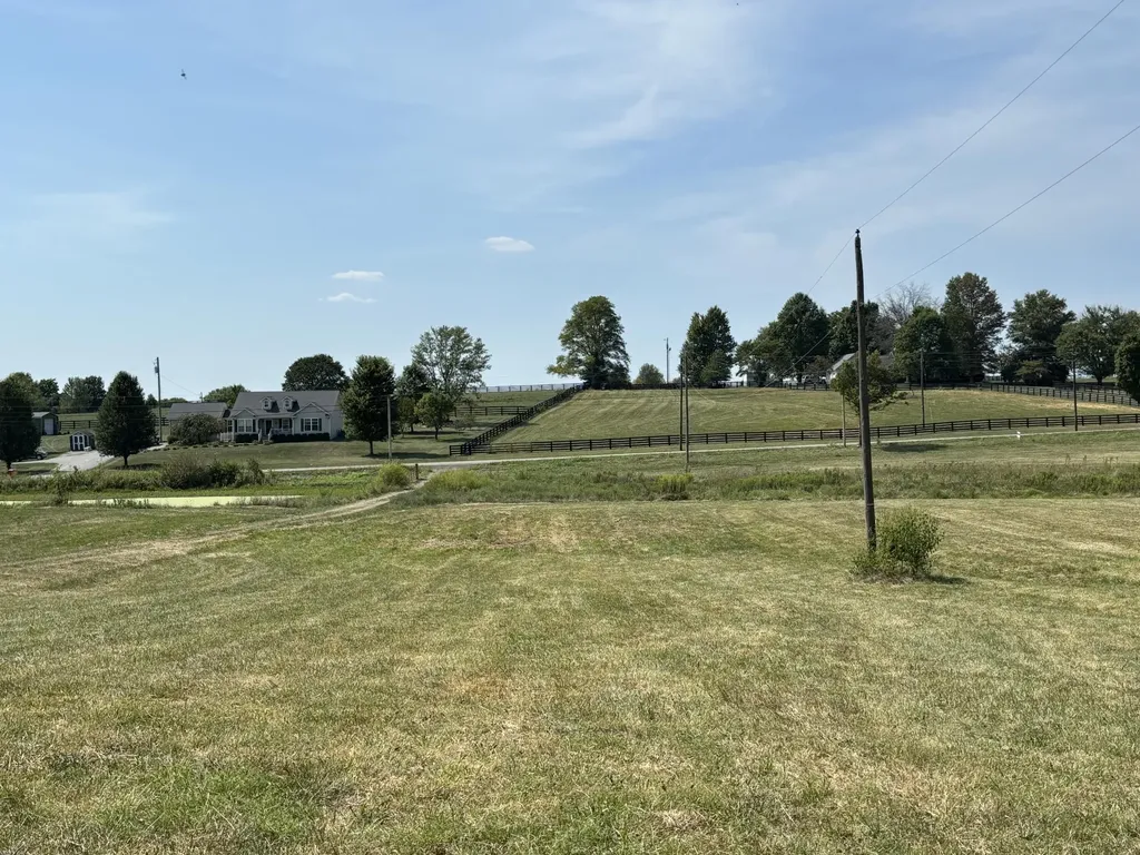 6 Danville Loop 1 Road Nicholasville KY 40356