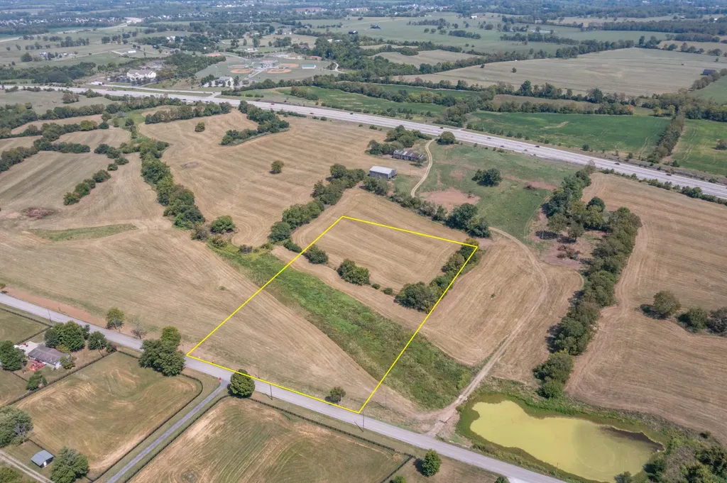 6 Danville Loop 1 Road Nicholasville KY 40356