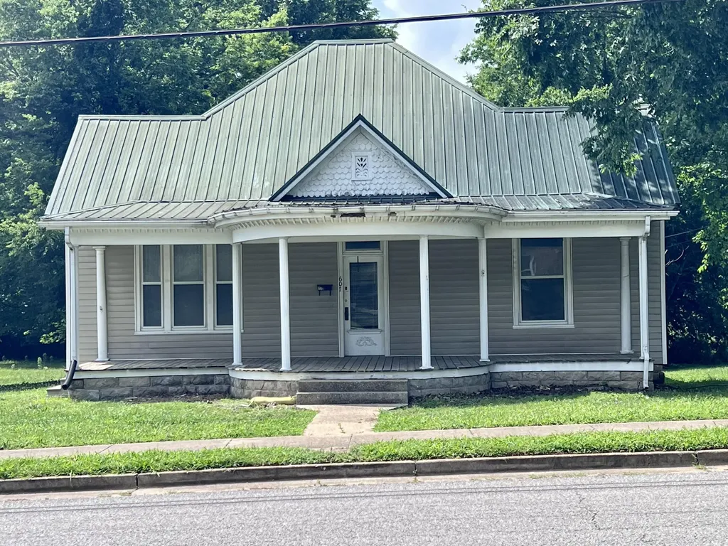 607 N Jefferson Street Princeton KY 42445