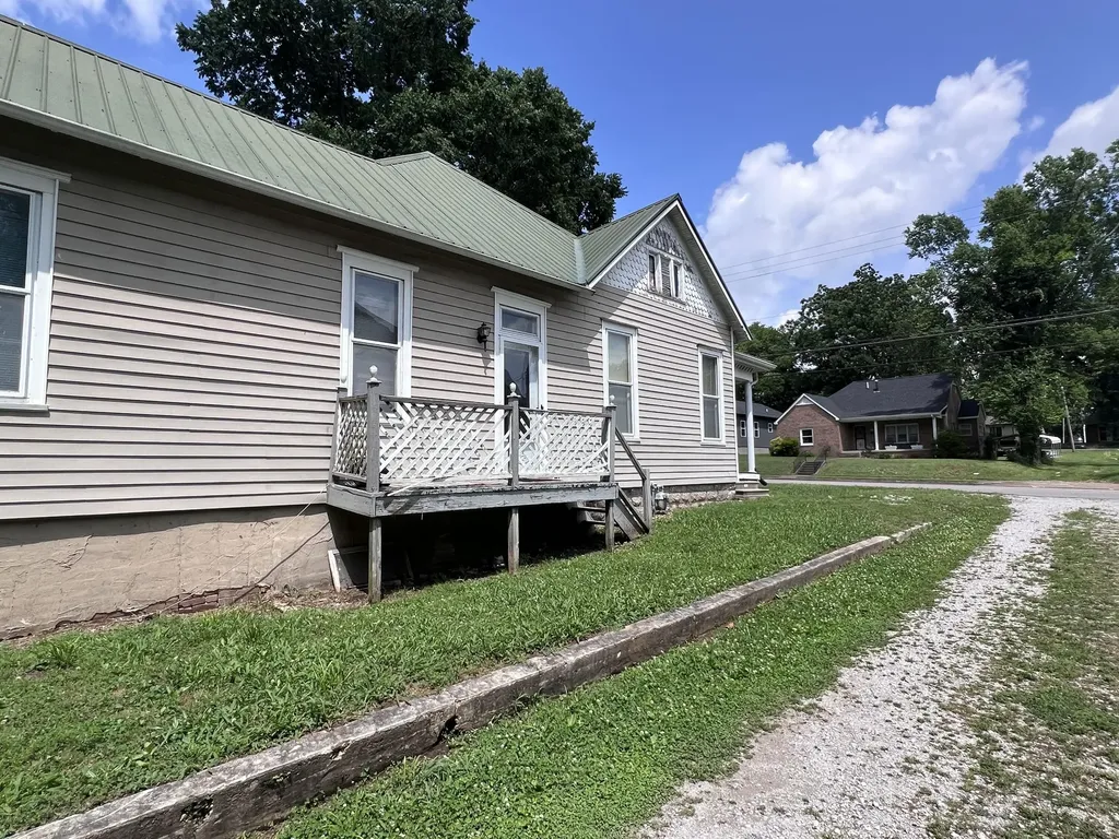 607 N Jefferson Street Princeton KY 42445