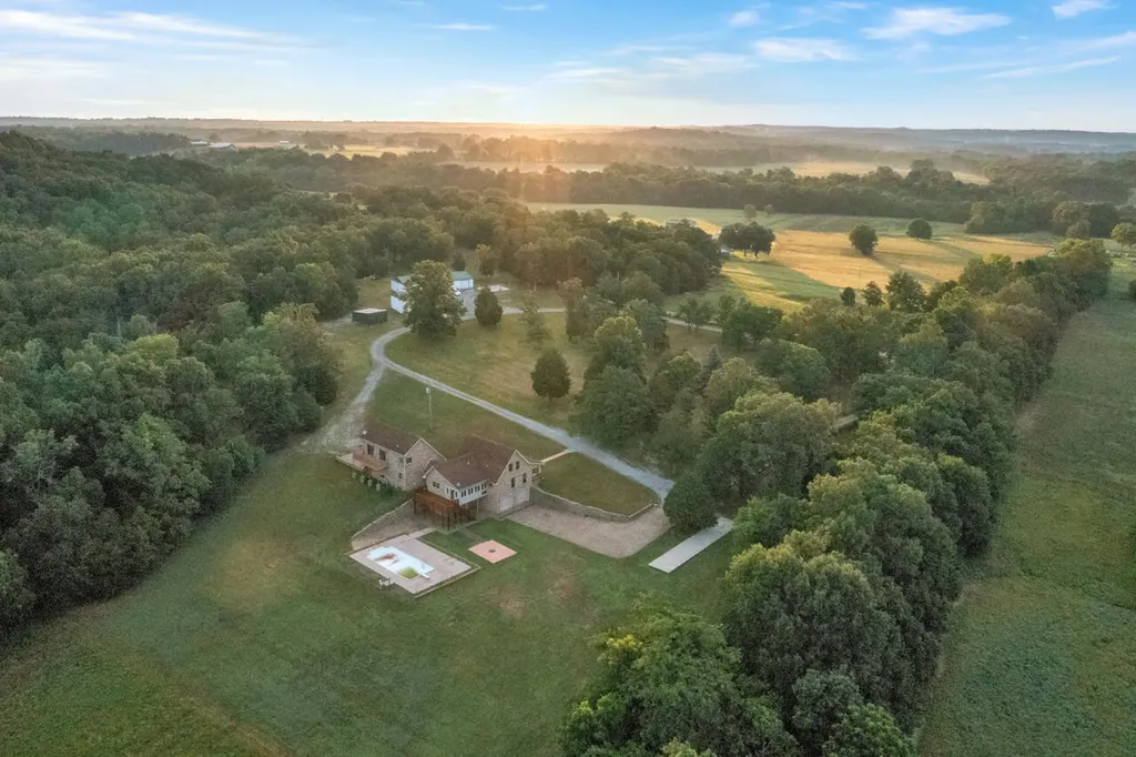 5005 Gracey Sinking Fork Road Gracey KY 42232