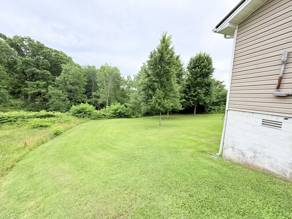 285 Paul Street Mt Vernon KY 40456