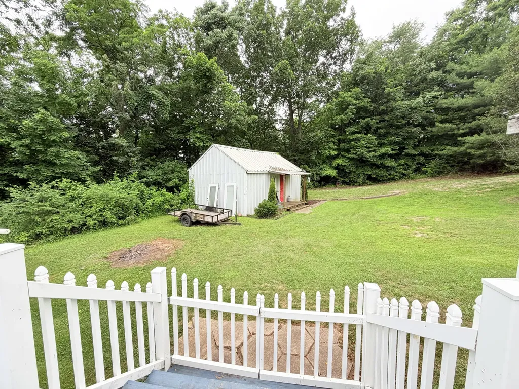285 Paul Street Mt Vernon KY 40456