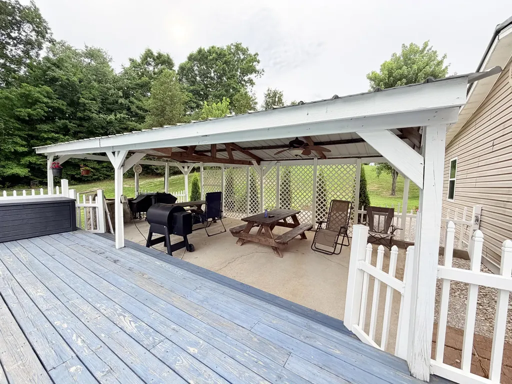 285 Paul Street Mt Vernon KY 40456