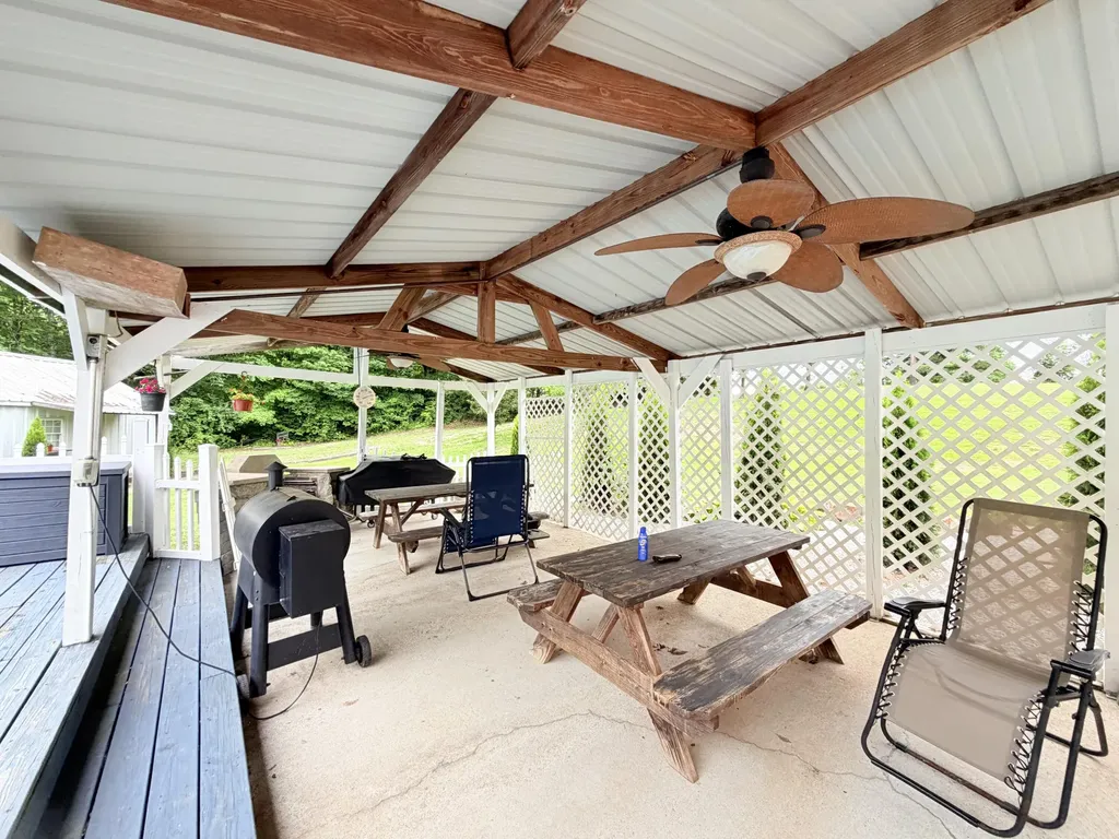 285 Paul Street Mt Vernon KY 40456