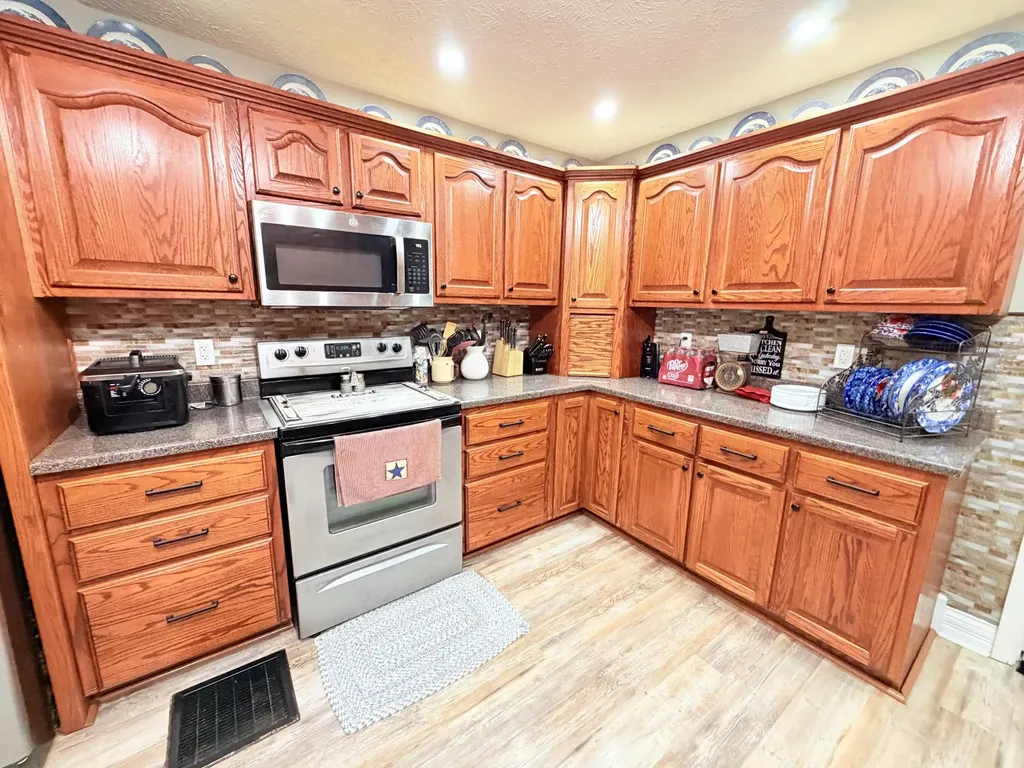 285 Paul Street Mt Vernon KY 40456