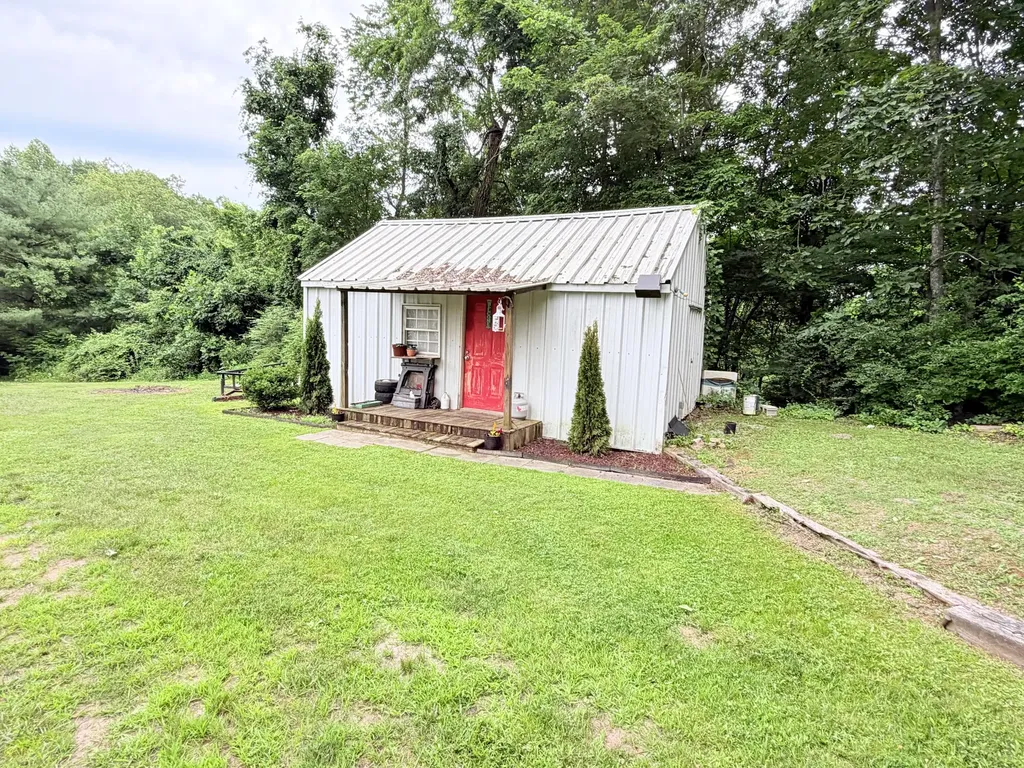 285 Paul Street Mt Vernon KY 40456