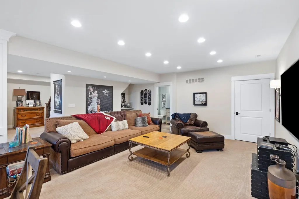 109 Mahin Trail Versailles KY 40383