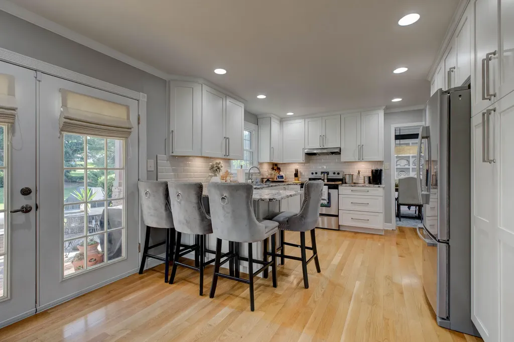 1133 Shagbark Lane Lexington KY 40515