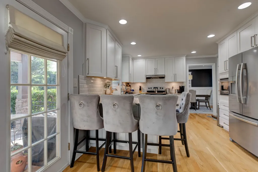 1133 Shagbark Lane Lexington KY 40515
