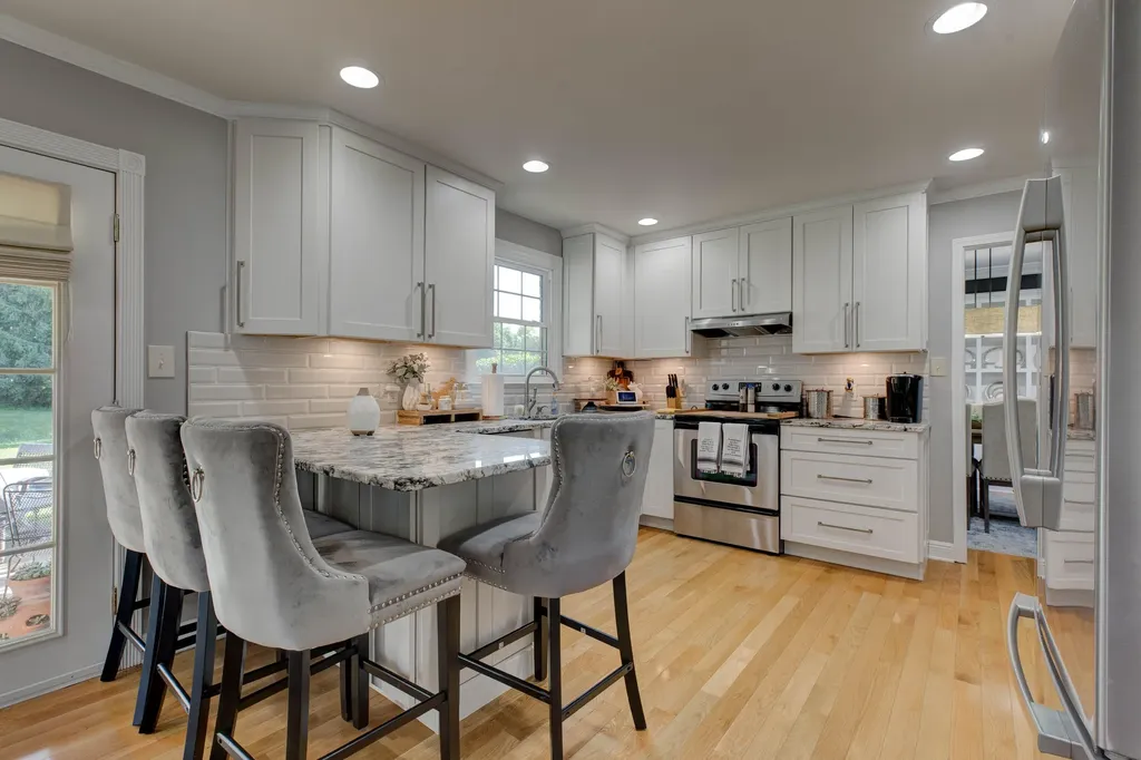 1133 Shagbark Lane Lexington KY 40515