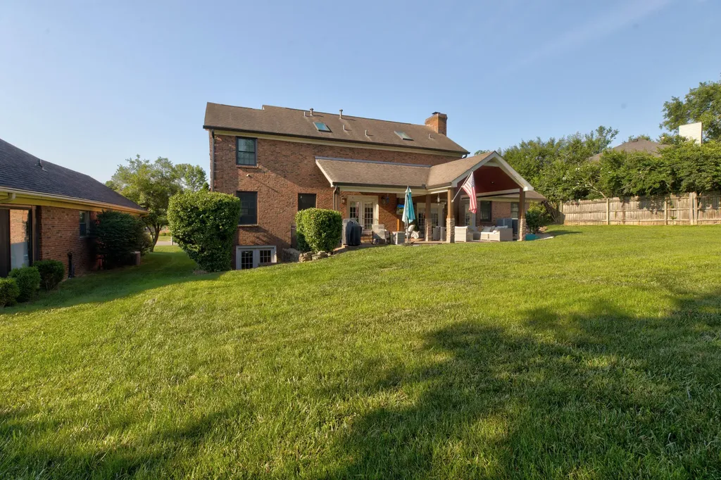 1133 Shagbark Lane Lexington KY 40515