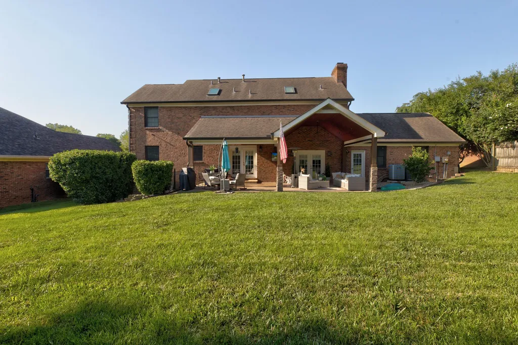 1133 Shagbark Lane Lexington KY 40515