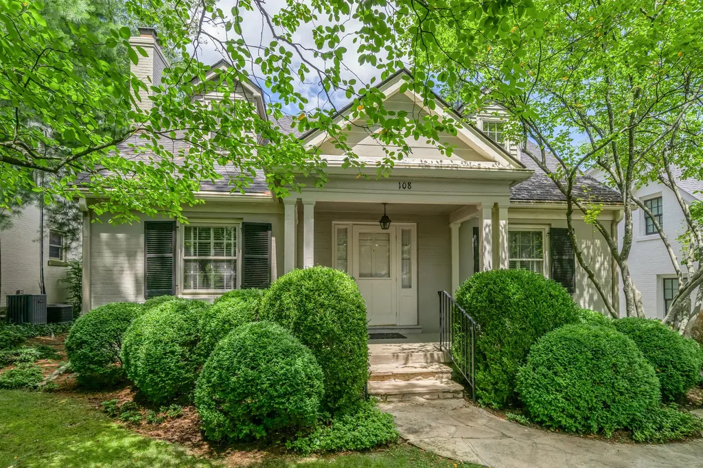 108 Romany Road Lexington KY 40502