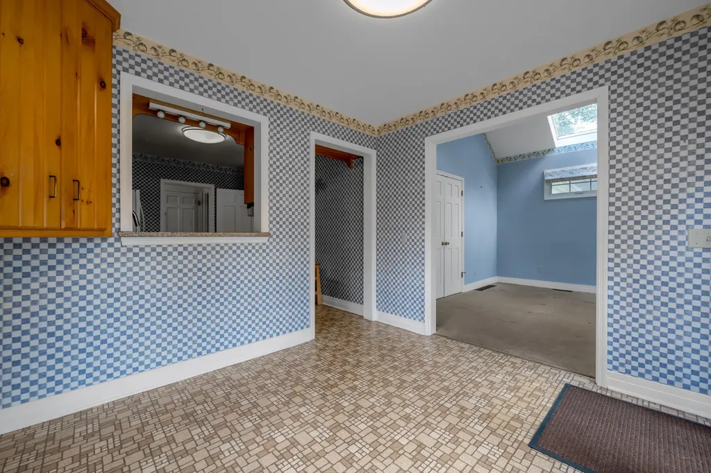 108 Romany Road Lexington KY 40502