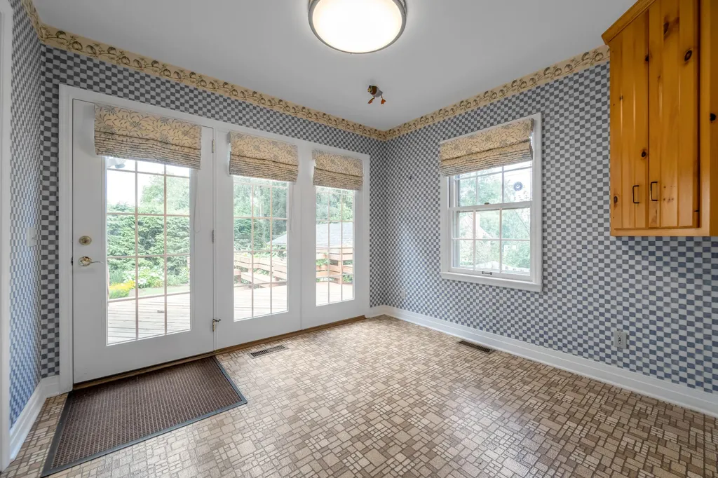 108 Romany Road Lexington KY 40502