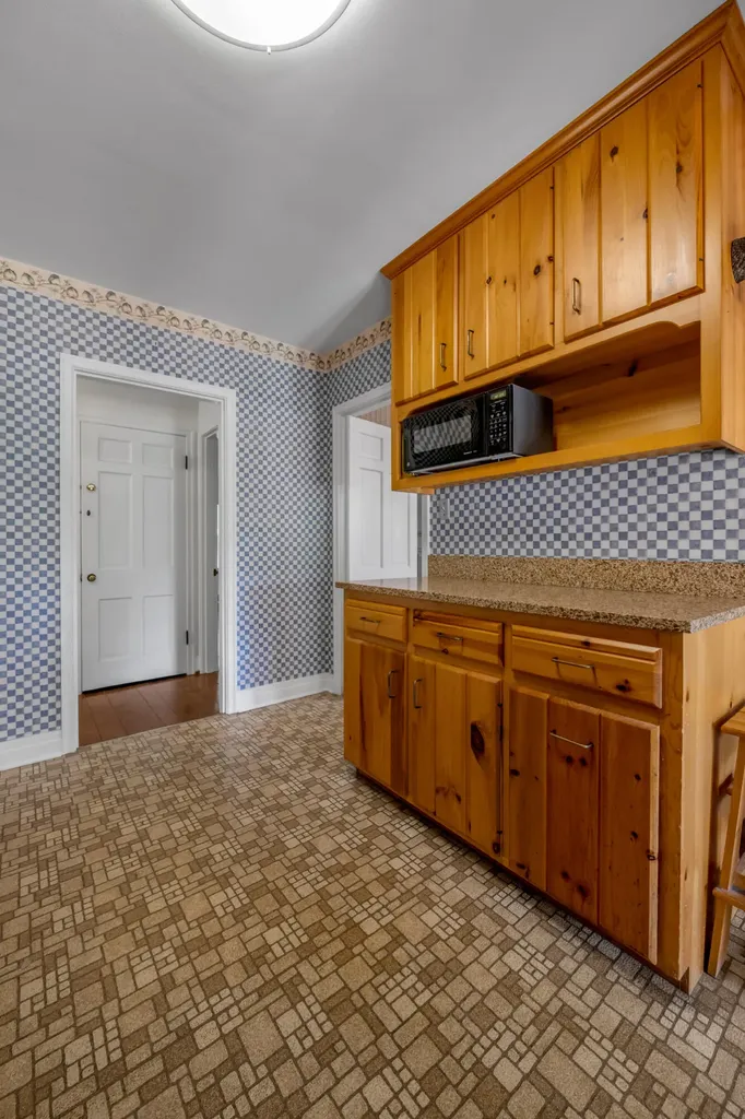 108 Romany Road Lexington KY 40502
