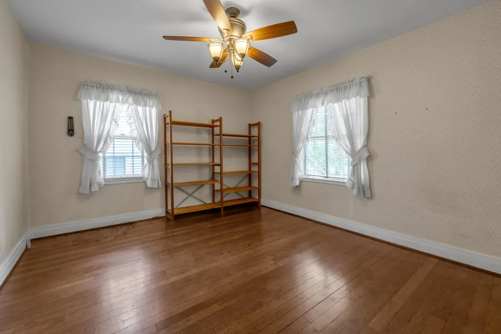 108 Romany Road Lexington KY 40502
