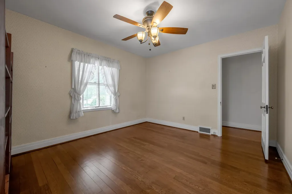 108 Romany Road Lexington KY 40502