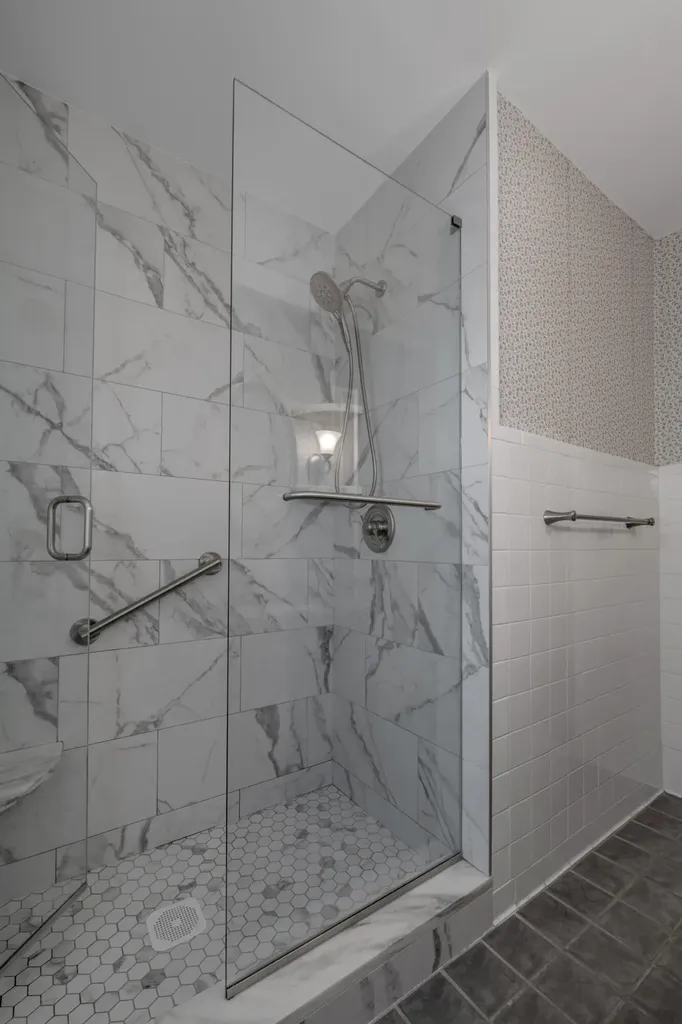 108 Romany Road Lexington KY 40502
