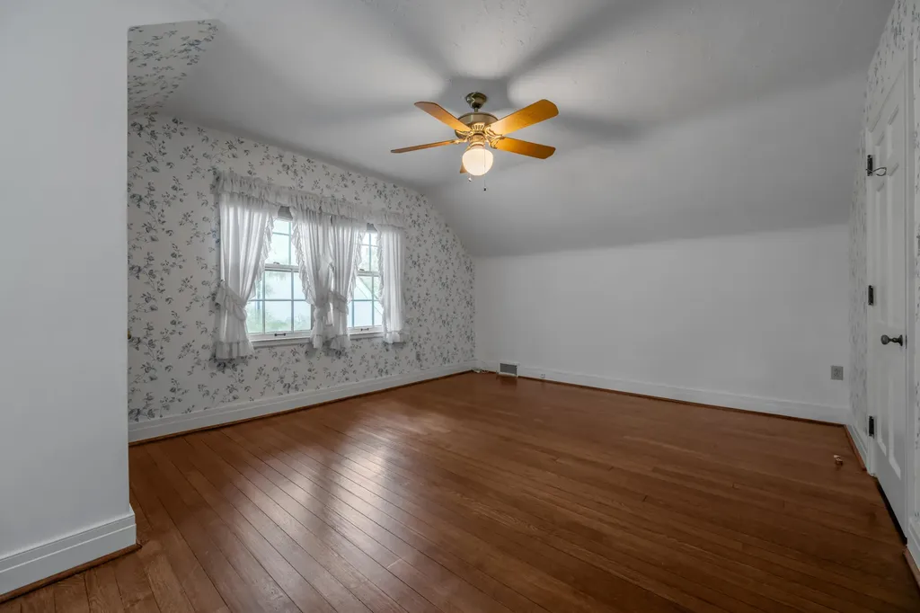 108 Romany Road Lexington KY 40502