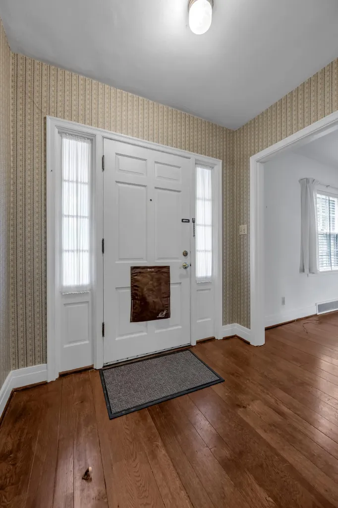 108 Romany Road Lexington KY 40502