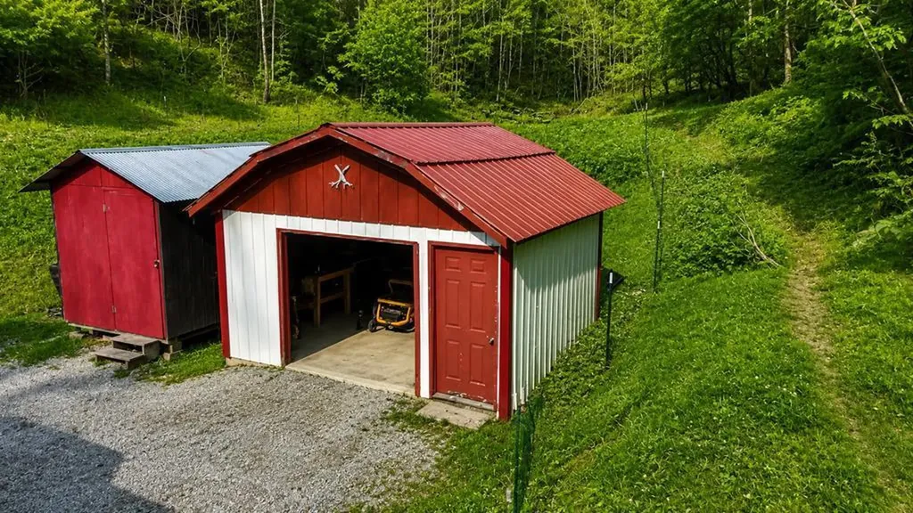 665 665 Craft Creek Salyersville KY 41465