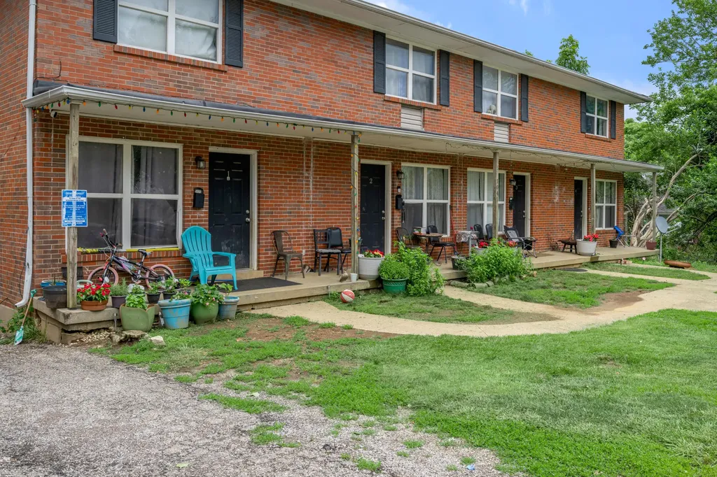 1041-1043 Cross Keys Road Lexington KY 40504