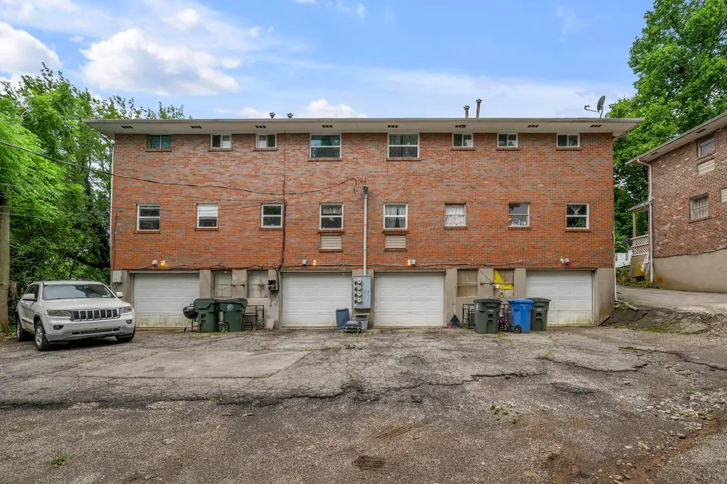 1041-1043 Cross Keys Road Lexington KY 40504