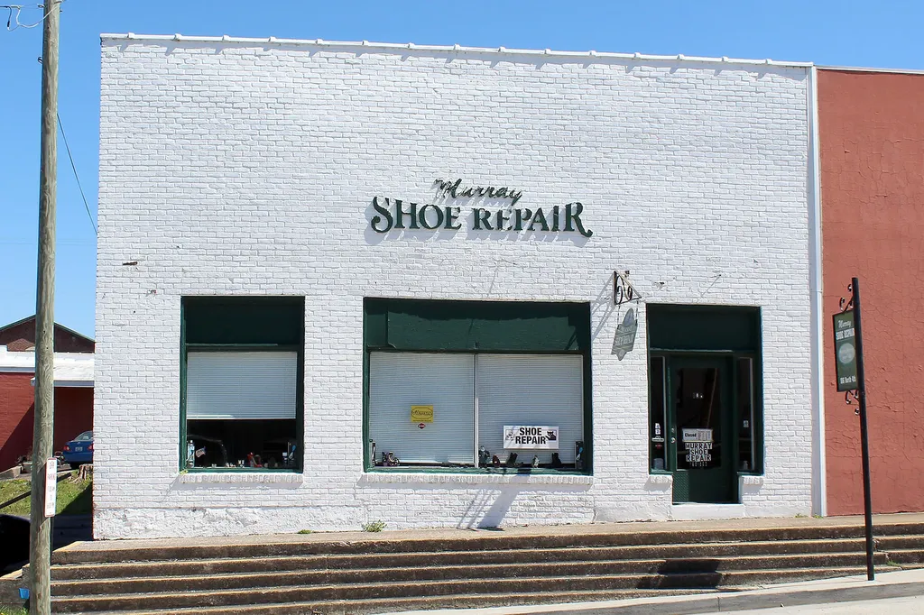 106 N 4th Street Murray KY 42071
