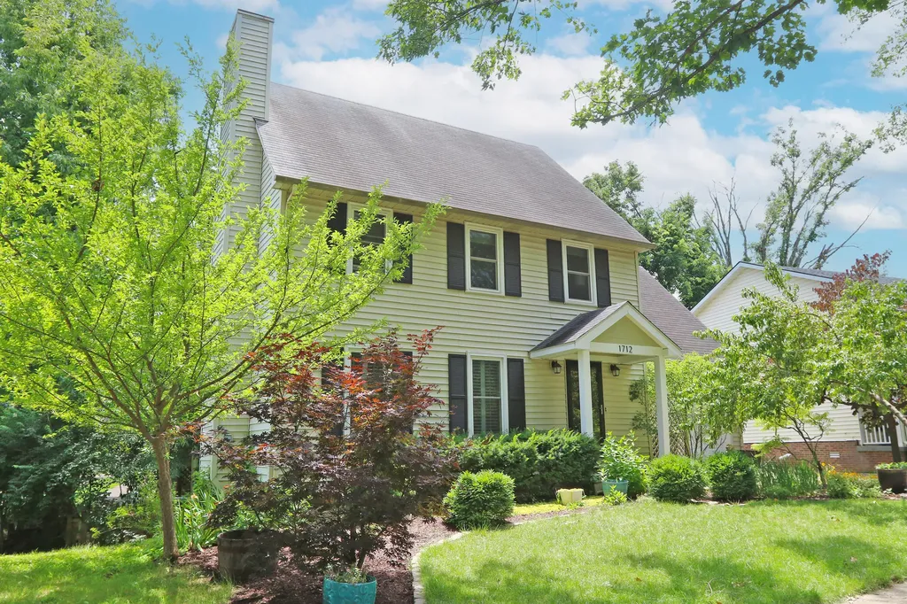 1712 Brook Park Drive Lexington KY 40515