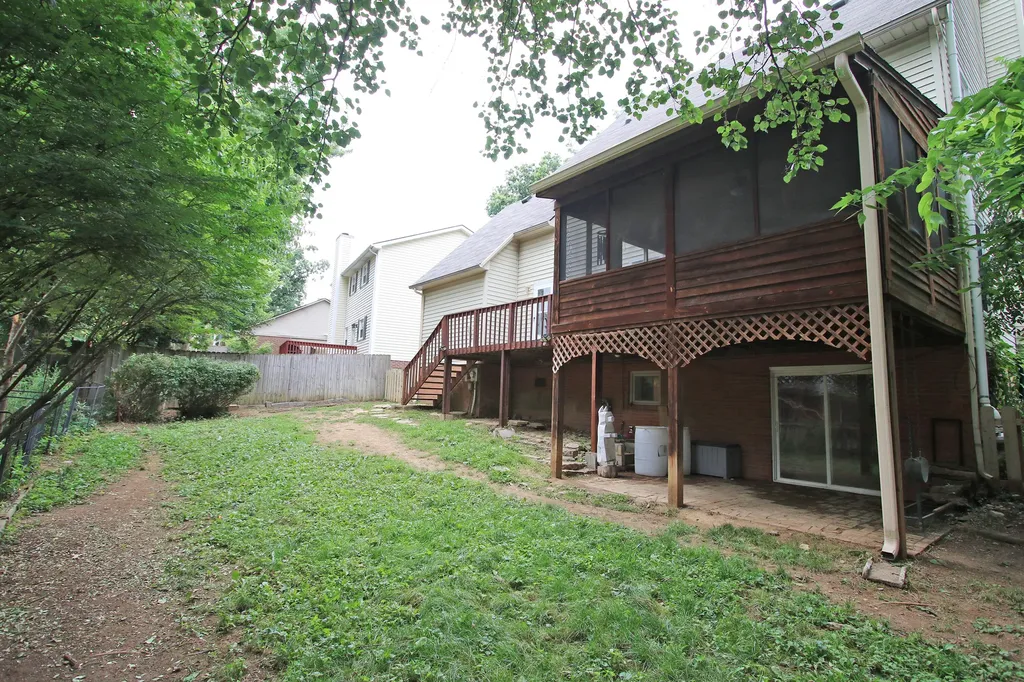 1712 Brook Park Drive Lexington KY 40515