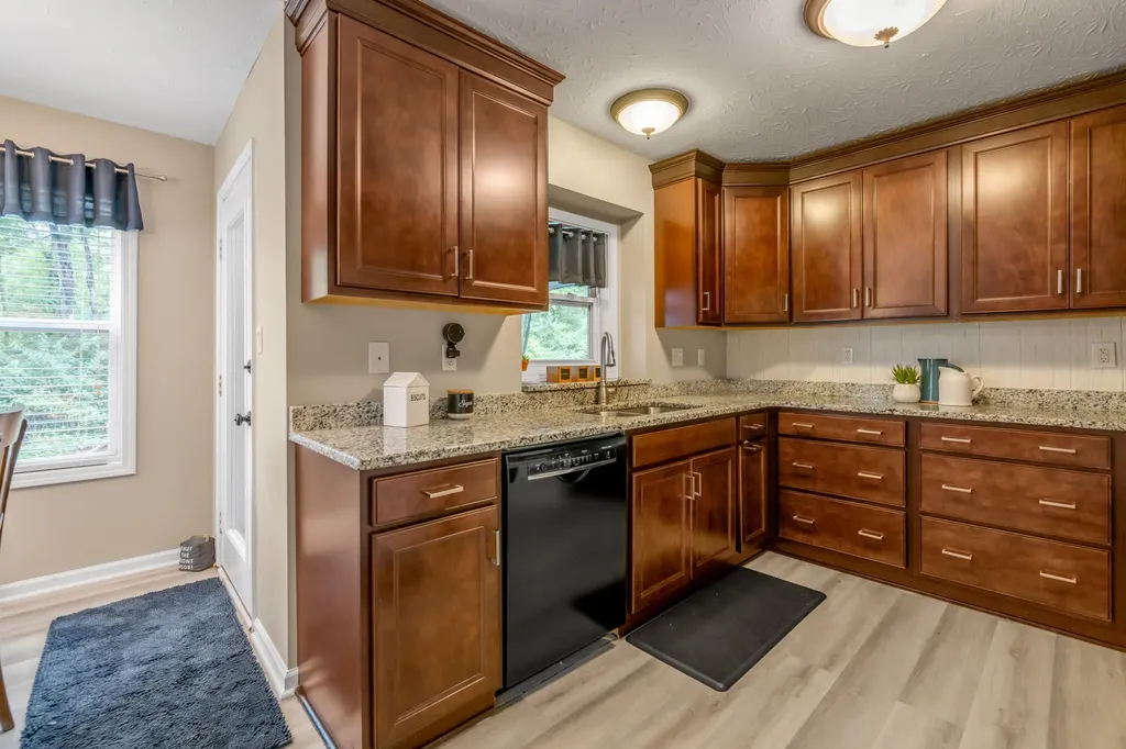 297 Shoreside Drive Lexington KY 40515
