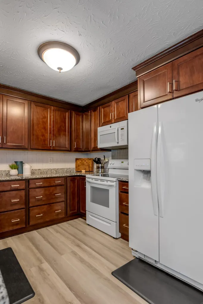 297 Shoreside Drive Lexington KY 40515