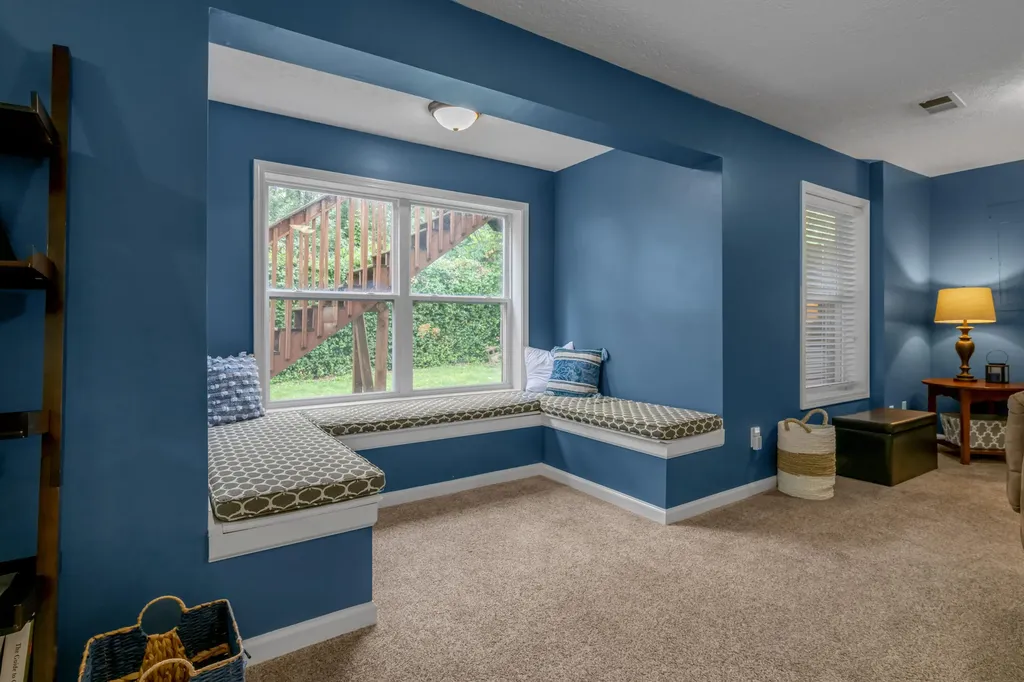 297 Shoreside Drive Lexington KY 40515