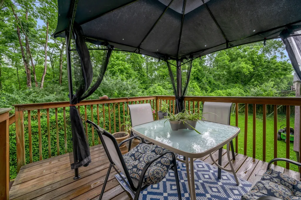 297 Shoreside Drive Lexington KY 40515