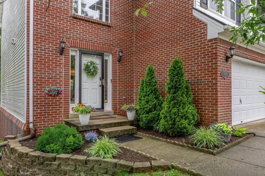 297 Shoreside Drive Lexington KY 40515
