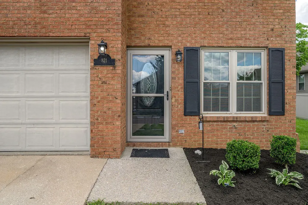 821 Mickey Lane Lexington KY 40509