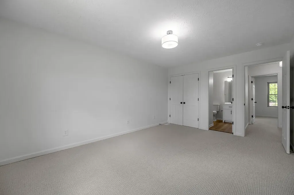 821 Mickey Lane Lexington KY 40509
