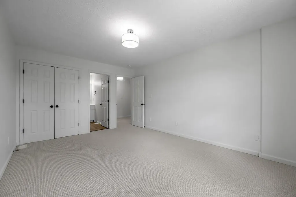 821 Mickey Lane Lexington KY 40509