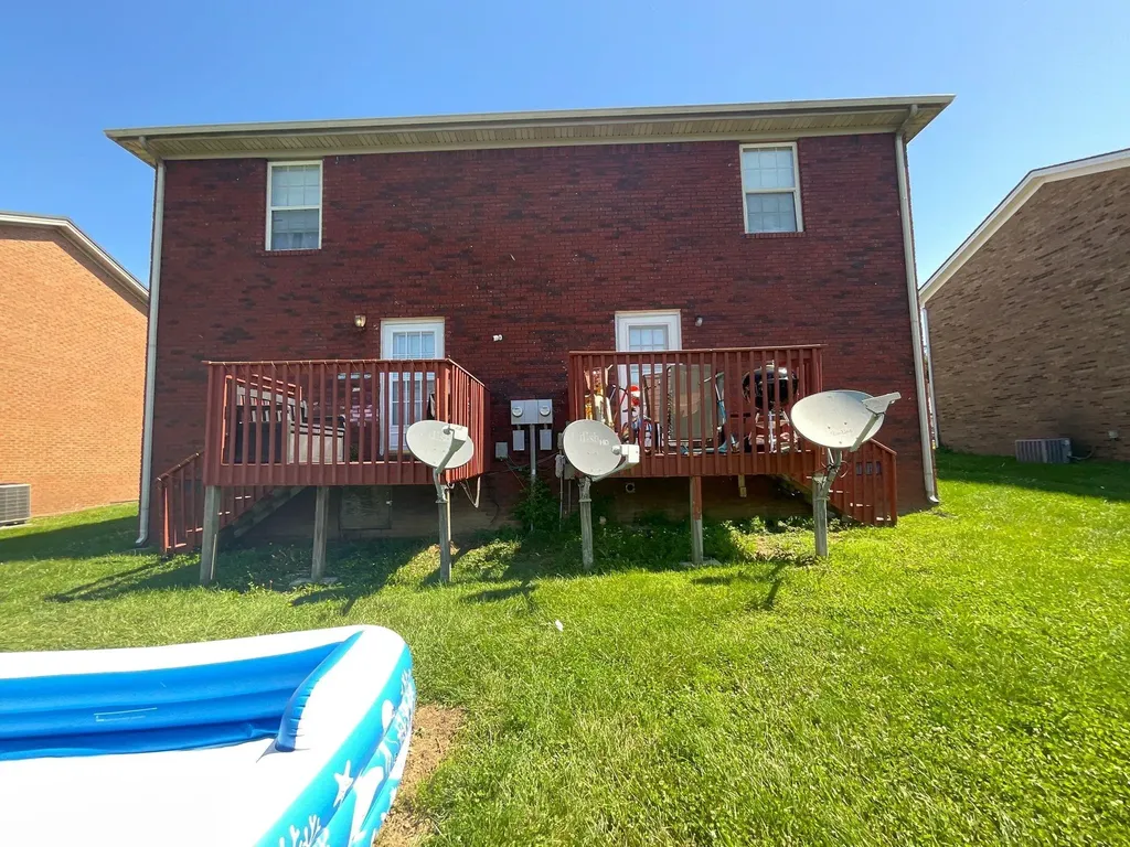 1048 Merrick Drive Richmond KY 40475