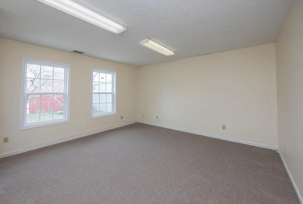 214-216 Main Street Paris KY 40361