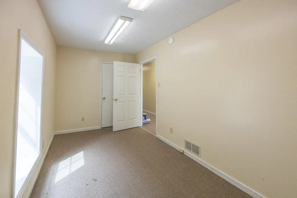 214-216 Main Street Paris KY 40361