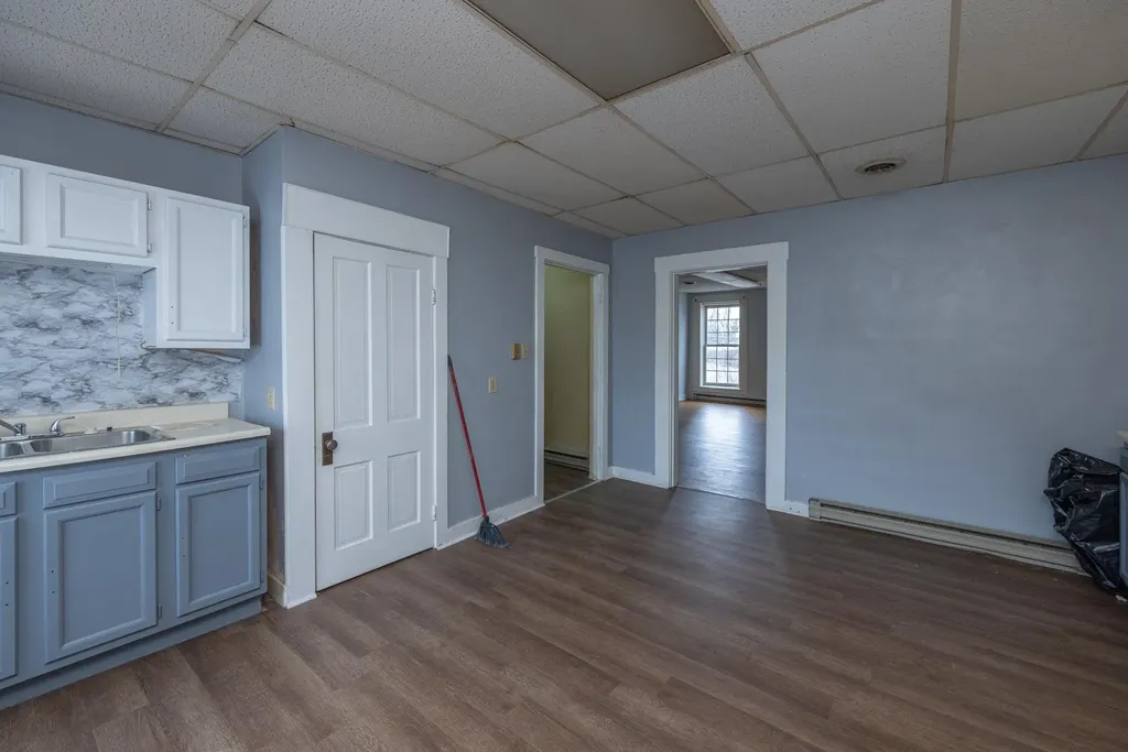 214-216 Main Street Paris KY 40361